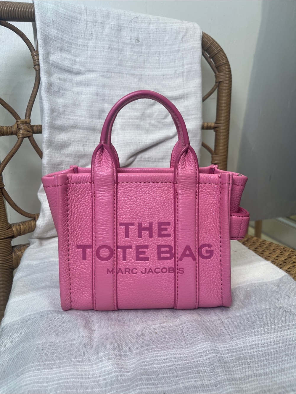 Marc Jacobs Tote Pink Handbag